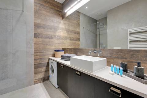Blue Mandarin Riverside