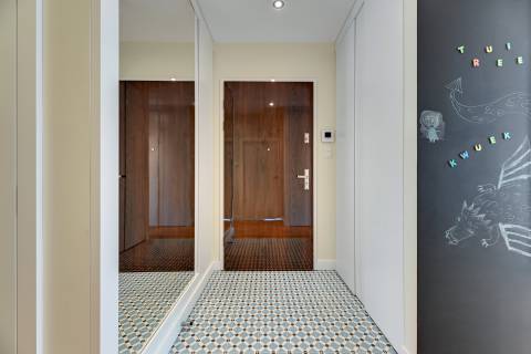 Blue Mandarin Riverside