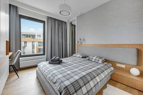 Blue Mandarin Riverside