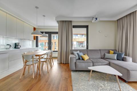 Blue Mandarin Riverside