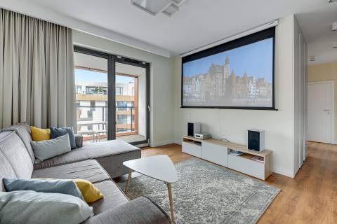 Blue Mandarin Riverside