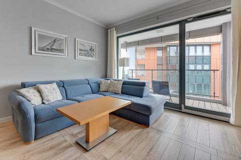 Blue Mandarin Riverside