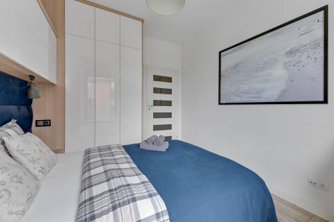 Blue Mandarin Riverside