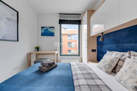 Blue Mandarin Riverside