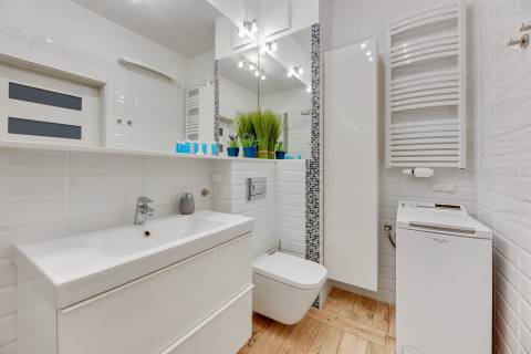 Blue Mandarin Riverside