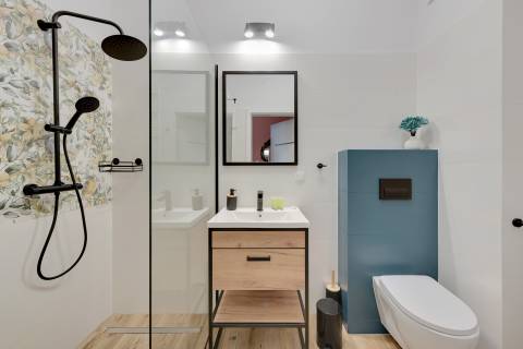 Blue Mandarin Riverside