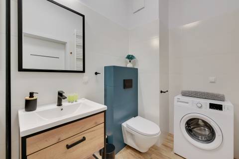 Blue Mandarin Riverside