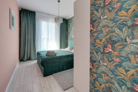 Blue Mandarin Riverside