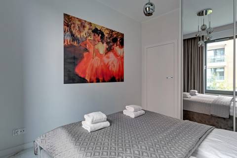 Blue Mandarin Riverside