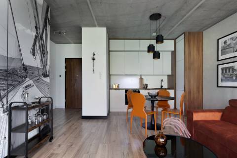 Blue Mandarin Riverside