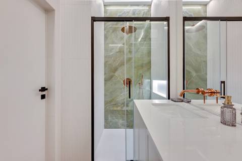 Blue Mandarin Riverside