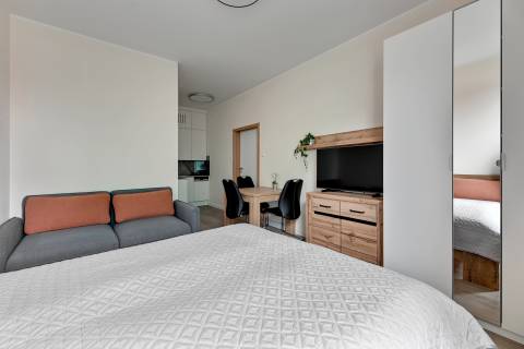 Blue Mandarin Riverside