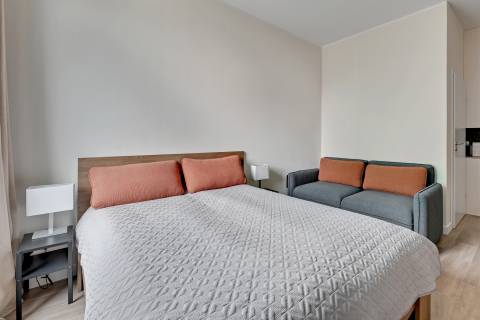 Blue Mandarin Riverside