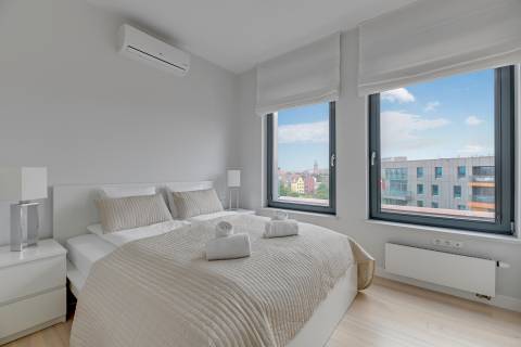 Blue Mandarin Riverside