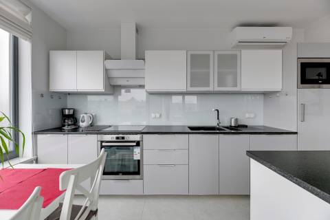 Blue Mandarin Riverside