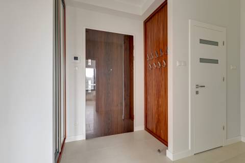 Blue Mandarin Riverside