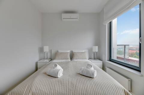 Blue Mandarin Riverside