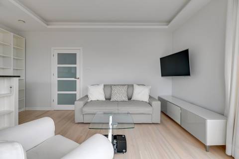 Blue Mandarin Riverside