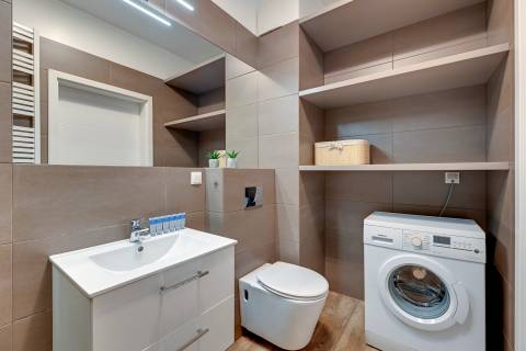 Blue Mandarin Riverside