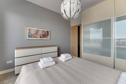 Blue Mandarin Riverside