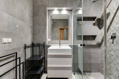 Blue Mandarin Riverside