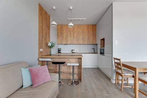 Blue Mandarin Riverside