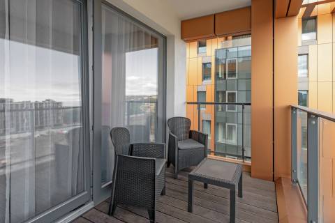 Blue Mandarin Riverside