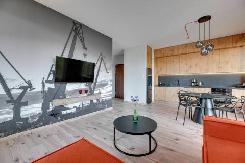 Blue Mandarin Riverside