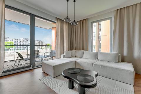 Blue Mandarin Riverside