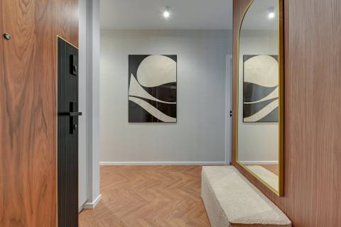Blue Mandarin Riverside