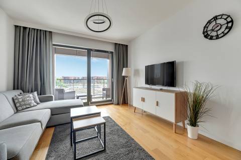 Blue Mandarin Riverside