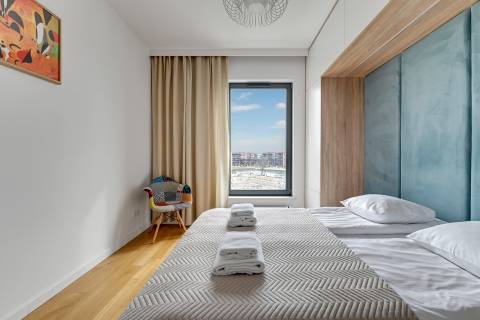 Blue Mandarin Riverside