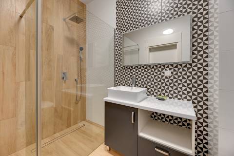 Blue Mandarin Riverside