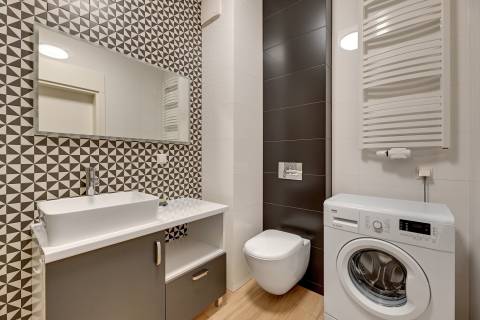 Blue Mandarin Riverside