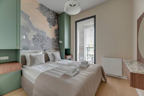 Blue Mandarin Riverside