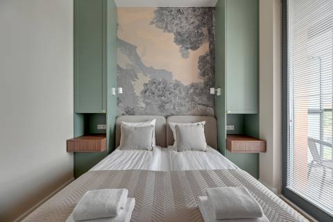 Blue Mandarin Riverside