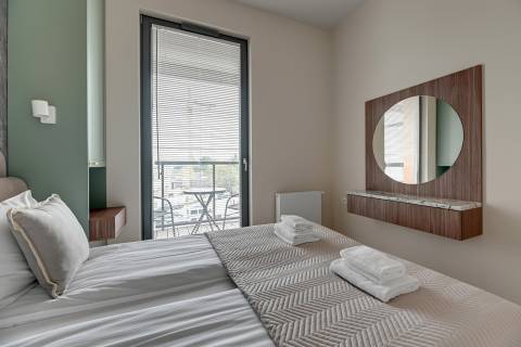 Blue Mandarin Riverside