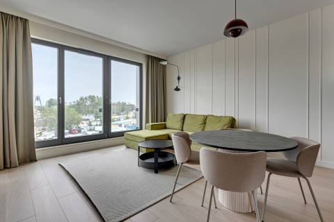 Blue Mandarin Riverside