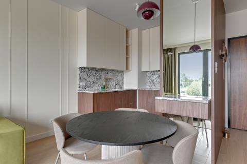 Blue Mandarin Riverside