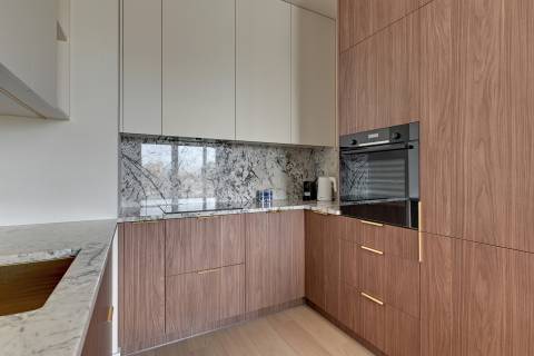 Blue Mandarin Riverside