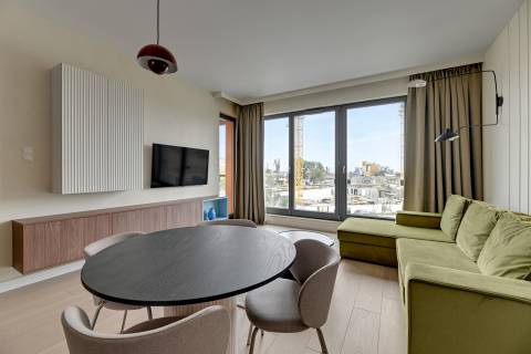 Blue Mandarin Riverside