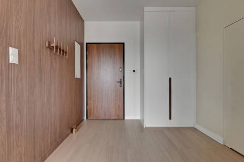 Blue Mandarin Riverside