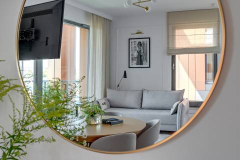 Blue Mandarin Riverside