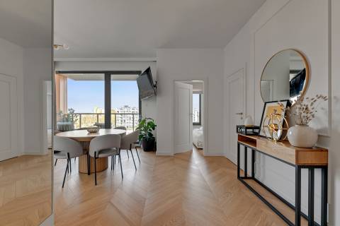 Blue Mandarin Riverside