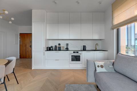 Blue Mandarin Riverside