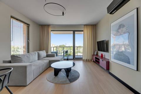 Blue Mandarin Riverside