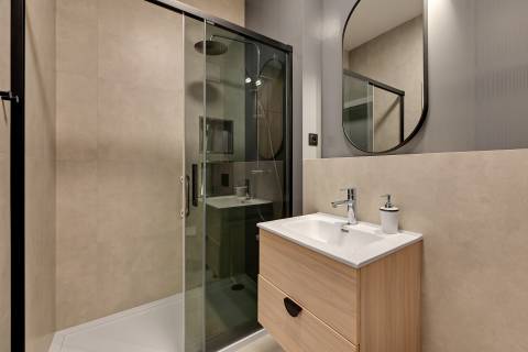 Blue Mandarin Riverside