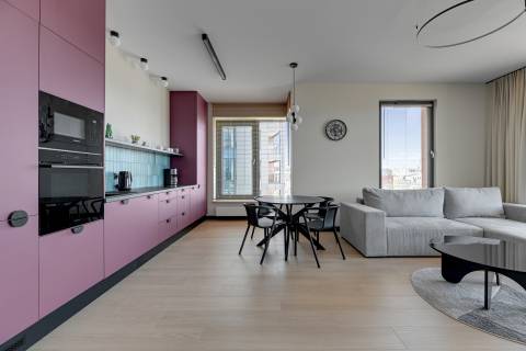 Blue Mandarin Riverside