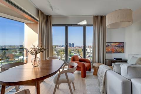Blue Mandarin Riverside
