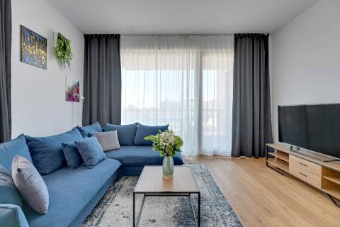 Blue Mandarin Riverside